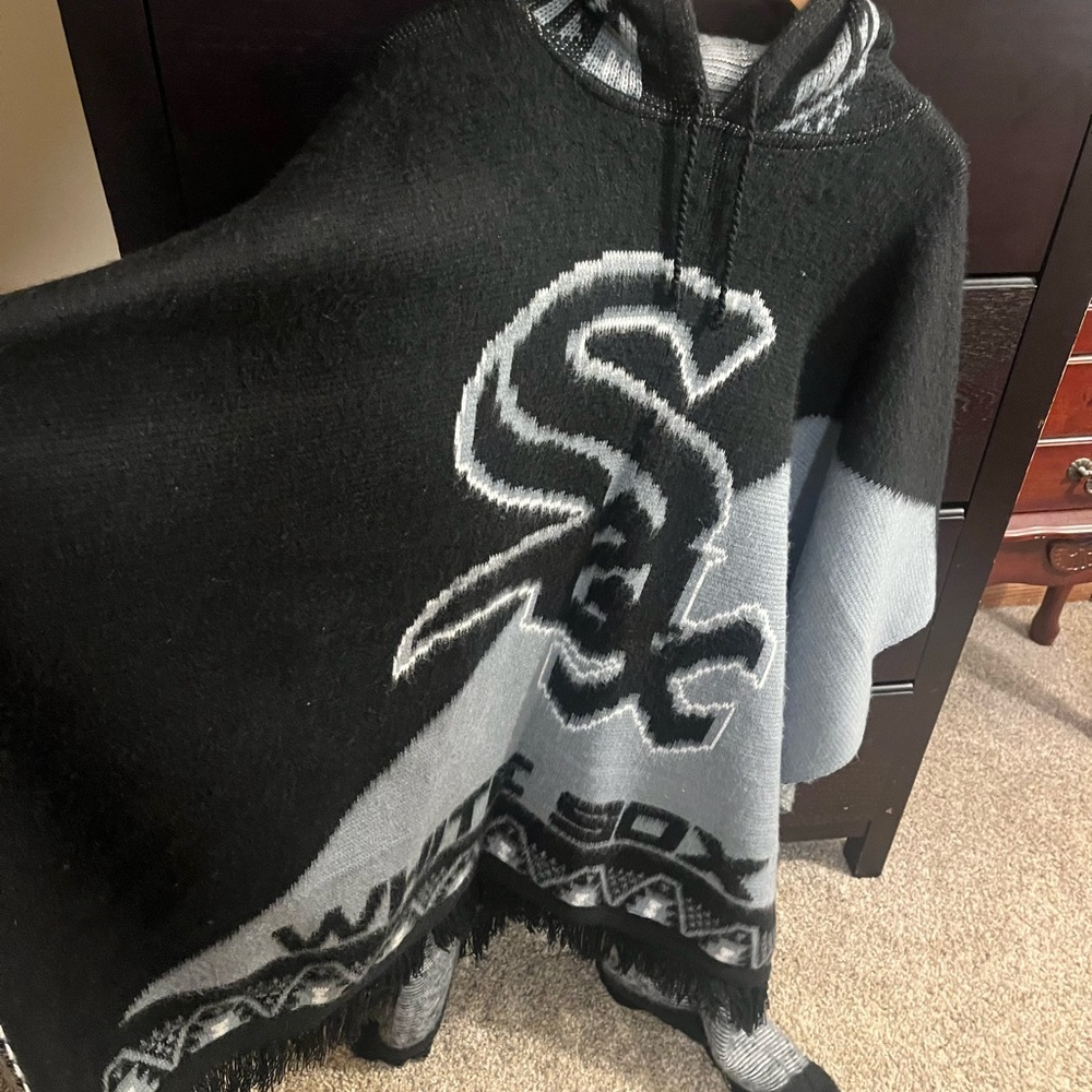 Black and Gray Chicago White Sox sweater poncho